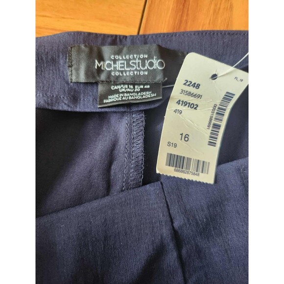 Michel Studio Navy cropped pants floral hem 22" Inseam NEW size 16 - Picture 5 of 8